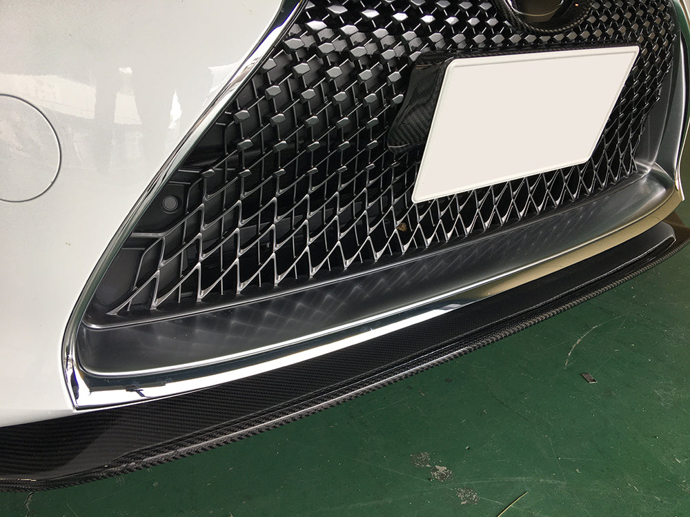 Lexus LC500 Dry Carbon Grill Lower Cover