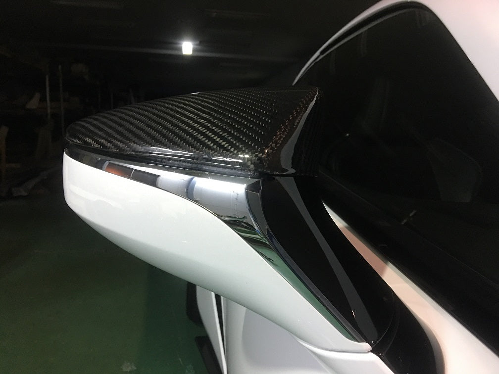 Lexus  Dry Carbon Mirror Cover (L/R)