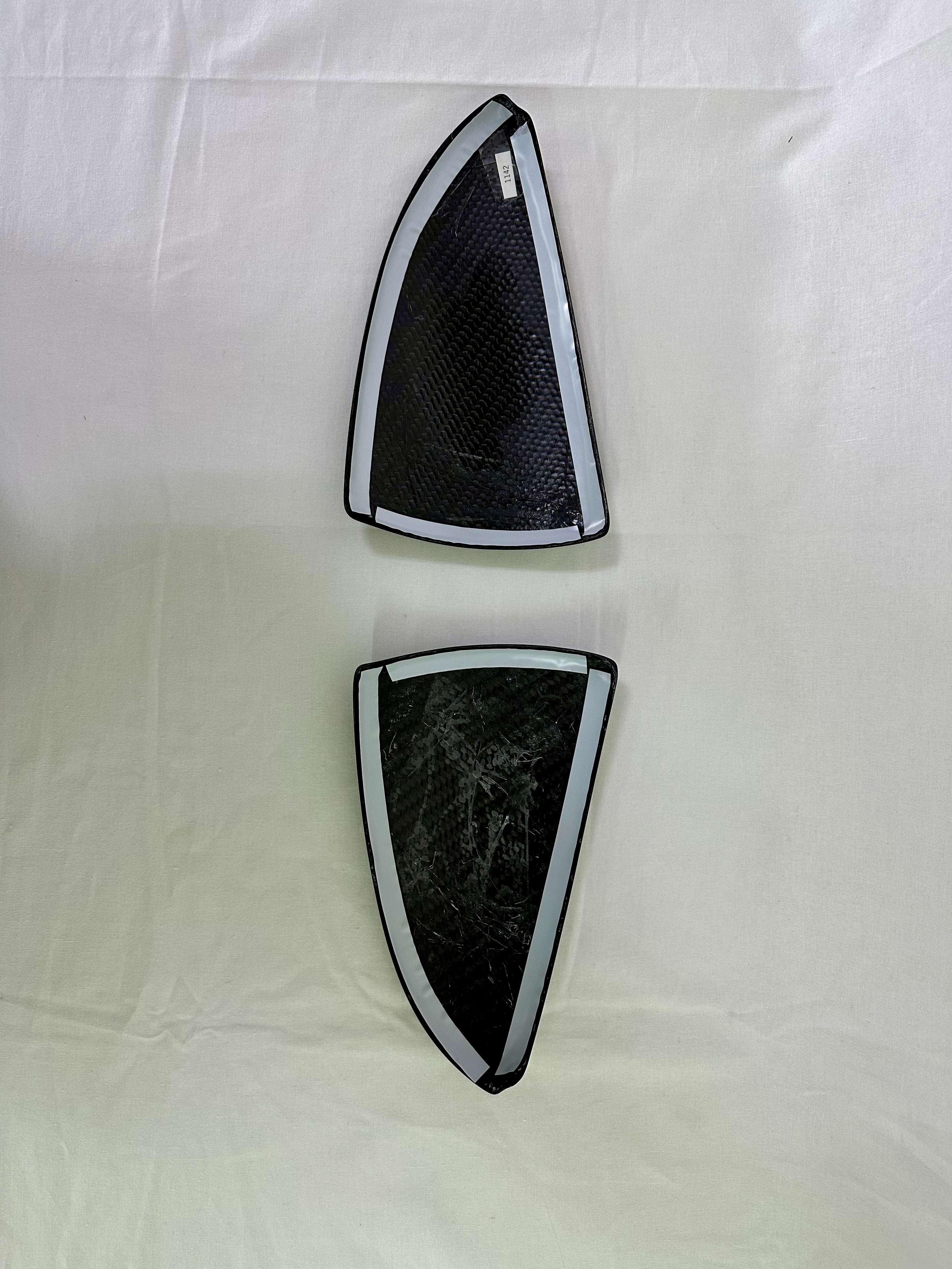 カーボンアディクト カーボンアディクト Lexus Dry Carbon Mirror Cover (L/R) – Carbon