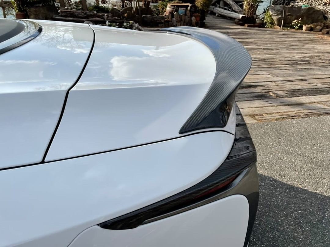 Lc500 Convertible Trunk spoiler Clear painted